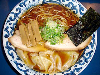 ワンタン麺