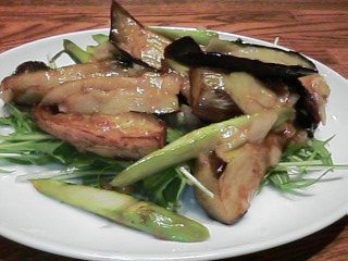 茄子と水菜とアスパラの炒め