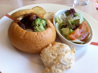 ごろりビーフのパンシチュープレート