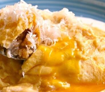 濃厚チーズの沼オムライス