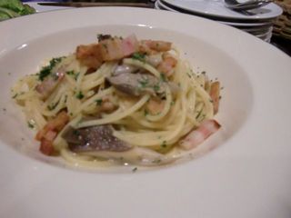 ベーコンと具が沢山のスパゲッティ