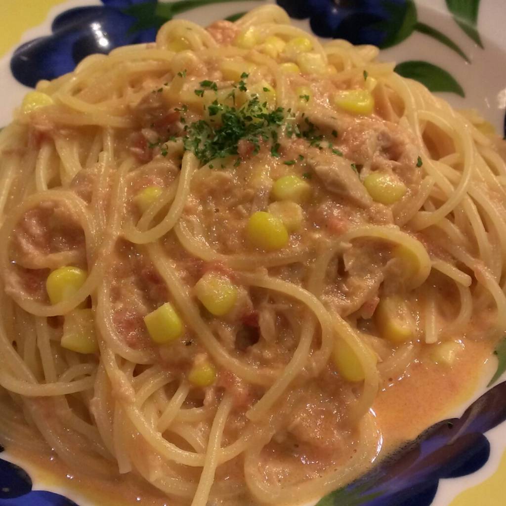 ツナとコーンのトマトクリーム