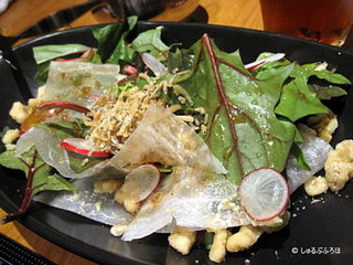 赤茎ほうれん草のサラダ