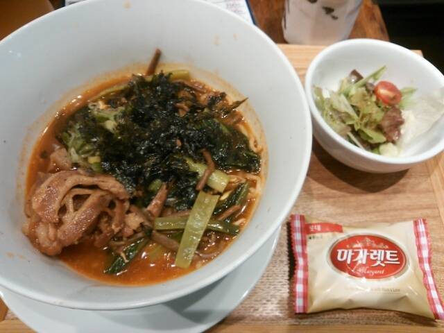 ユッケジャン（ラーメン）