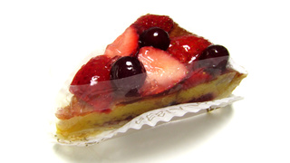 たっぷり苺のミルリトンタルト