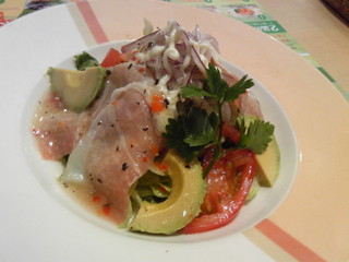 生ハムとアボカドのサラダ