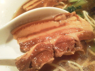 トロトロ　豚角煮麺