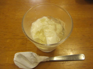 杏仁豆腐　パイン