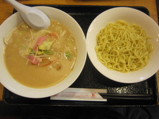 つけちゃんぽん　濃厚とんこつみそ味