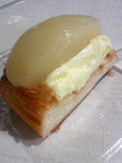 桃のデニッシュ