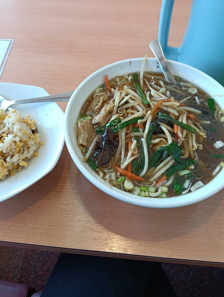 ニラそば・半チャーハン