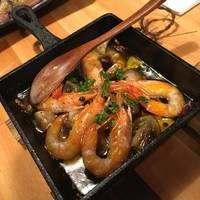 エビとマッシュルームのアヒージョ