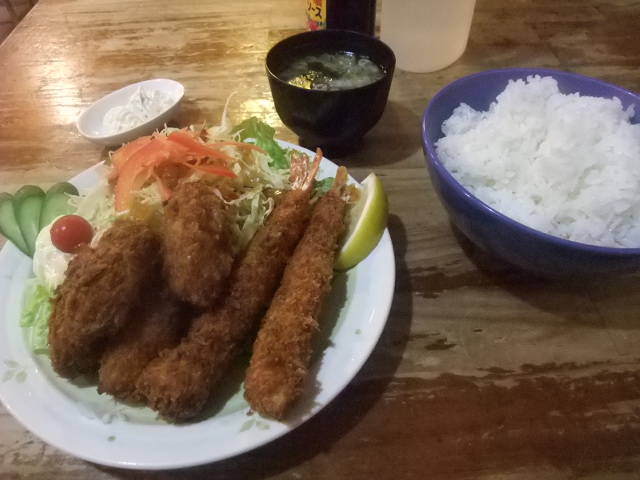 エビフライカキフライ定食