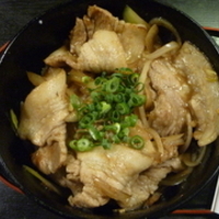 オニ豚スタミナ丼