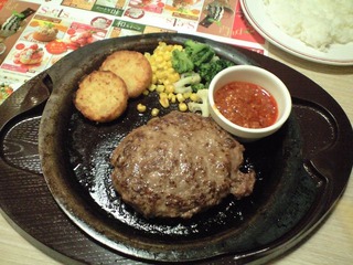 チーズＩＮハンバーグ　ガーリックソース