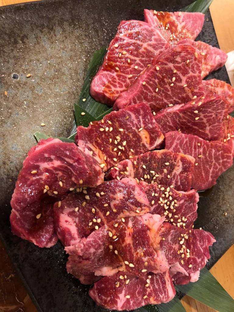 お肉
