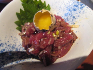 ダチョウのユッケ