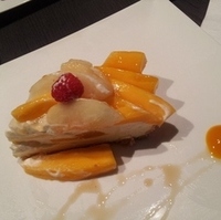 マンゴーと桃のタルト