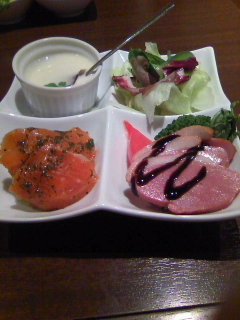 Ａ　ｌｕｎｃｈ　彩色オードヴル４品盛合せと本日のパスタランチ