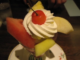 フルーツパフェ