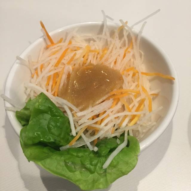 ランチセットのサラダ