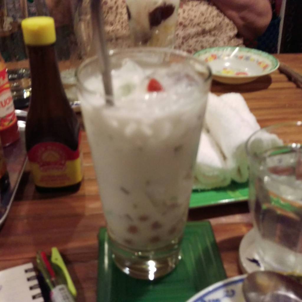 ベトナム料理の焼酎の写真