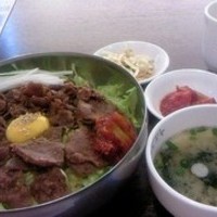 プルコギサラダ丼