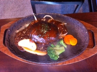 チーズ・ハンバーグステーキ