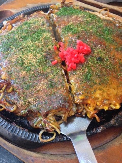 モダン肉玉そば