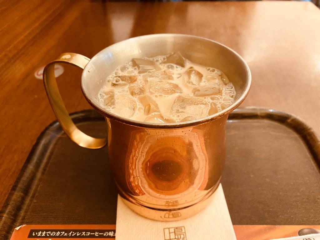 アイスブルボンヴァニラの無糖ミルク珈琲