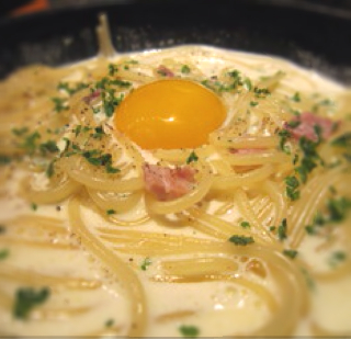 カルボナーラ炭焼人風