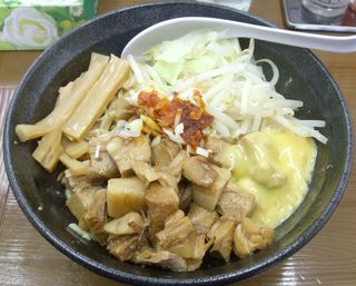 肉増しまぜそば