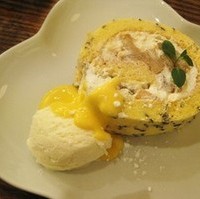 金魚風ロールケーキ