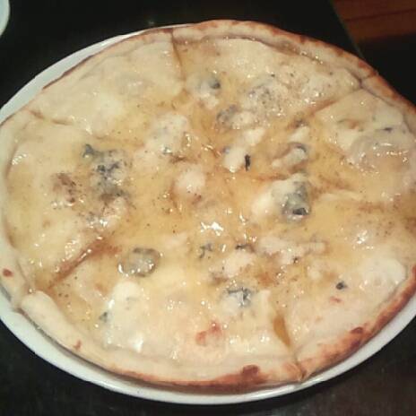 蜂蜜ゴルゴンゾーラのピッツァ