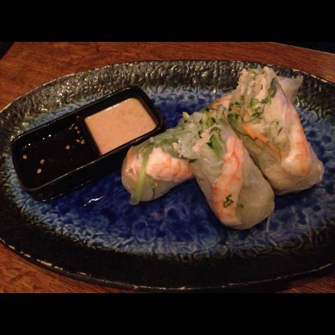 海老と蒸し鶏の生春巻き