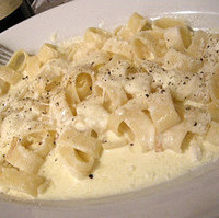 ４種類のチーズを使用したカラマリ