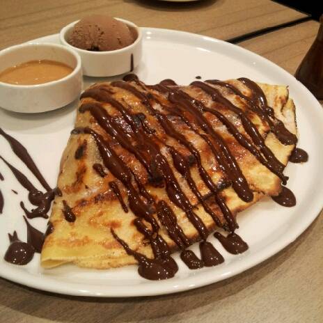 バナナヘーゼルナッツクレープ