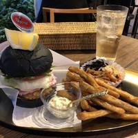 山口県産サババーガー