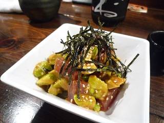 マグロとアボカドのユッケ