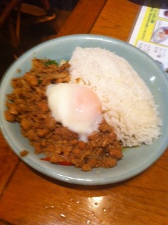 ガパオご飯＆トムヤムクンヌードル