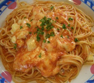 イタリアントマトとモッツァレラチーズ