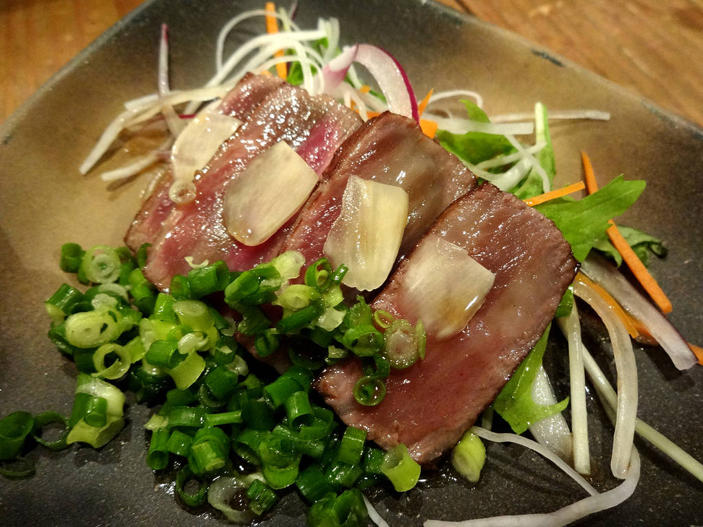 飛騨牛レアステーキ