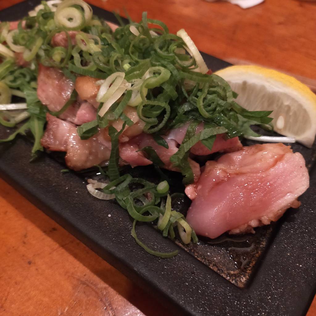 丹波地鶏ももタタキ