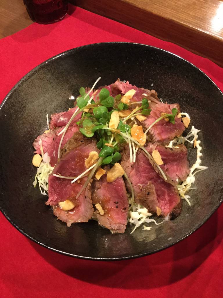 ランチタイムのローストビーフ丼です