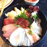 海鮮丼