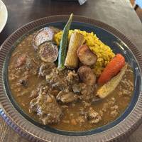 ジビエのスパイシーカレーとジーラライス