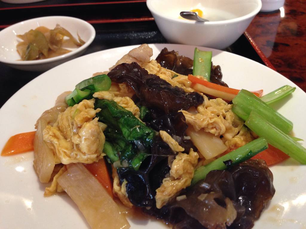 豚肉きくらげと玉子炒め