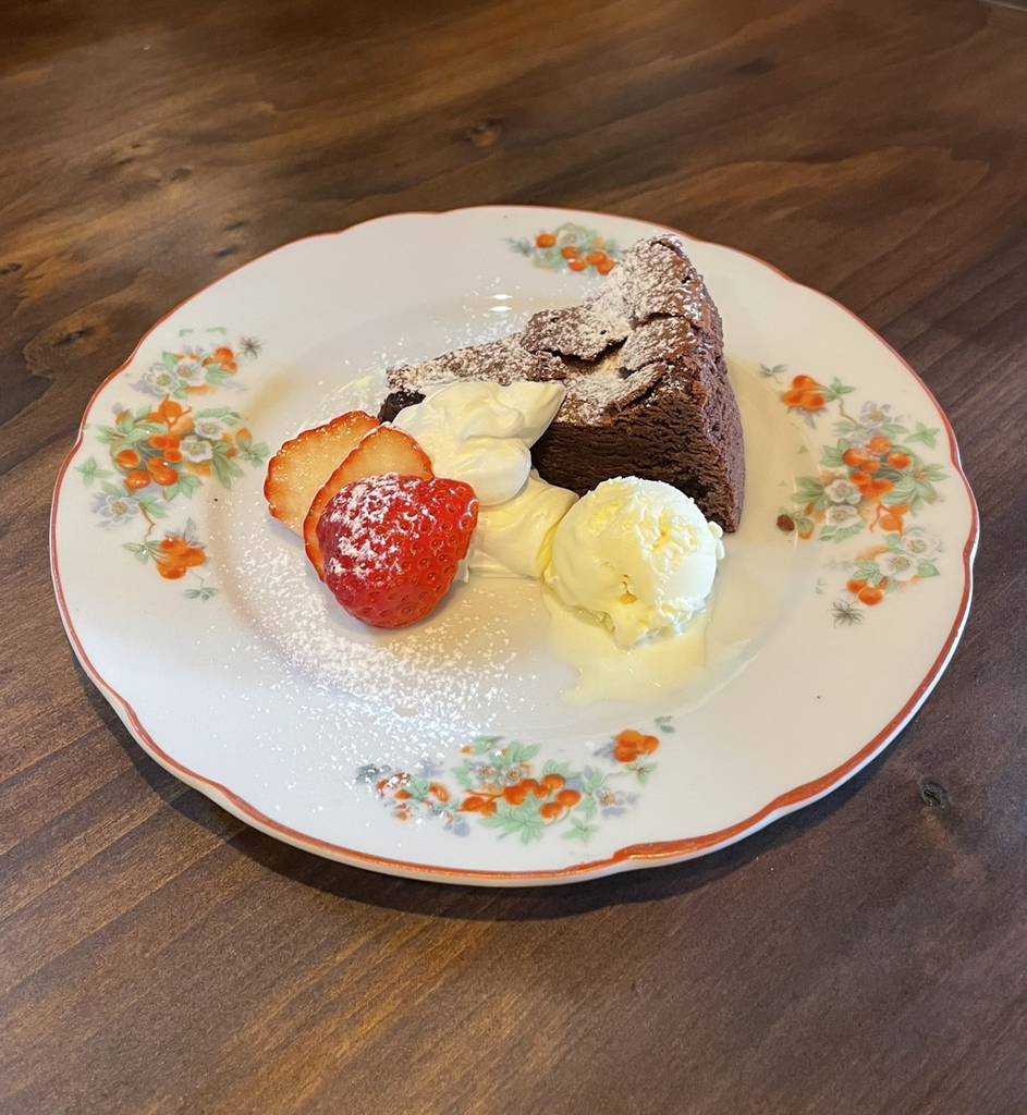 ケーキセットガトーショコラ