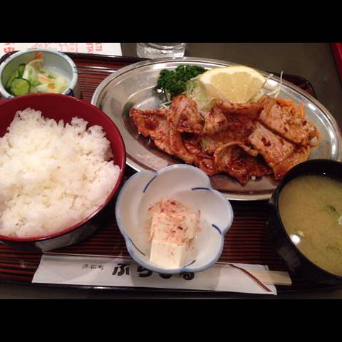 ロースの生姜焼き定食