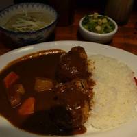 丸メンチカレー